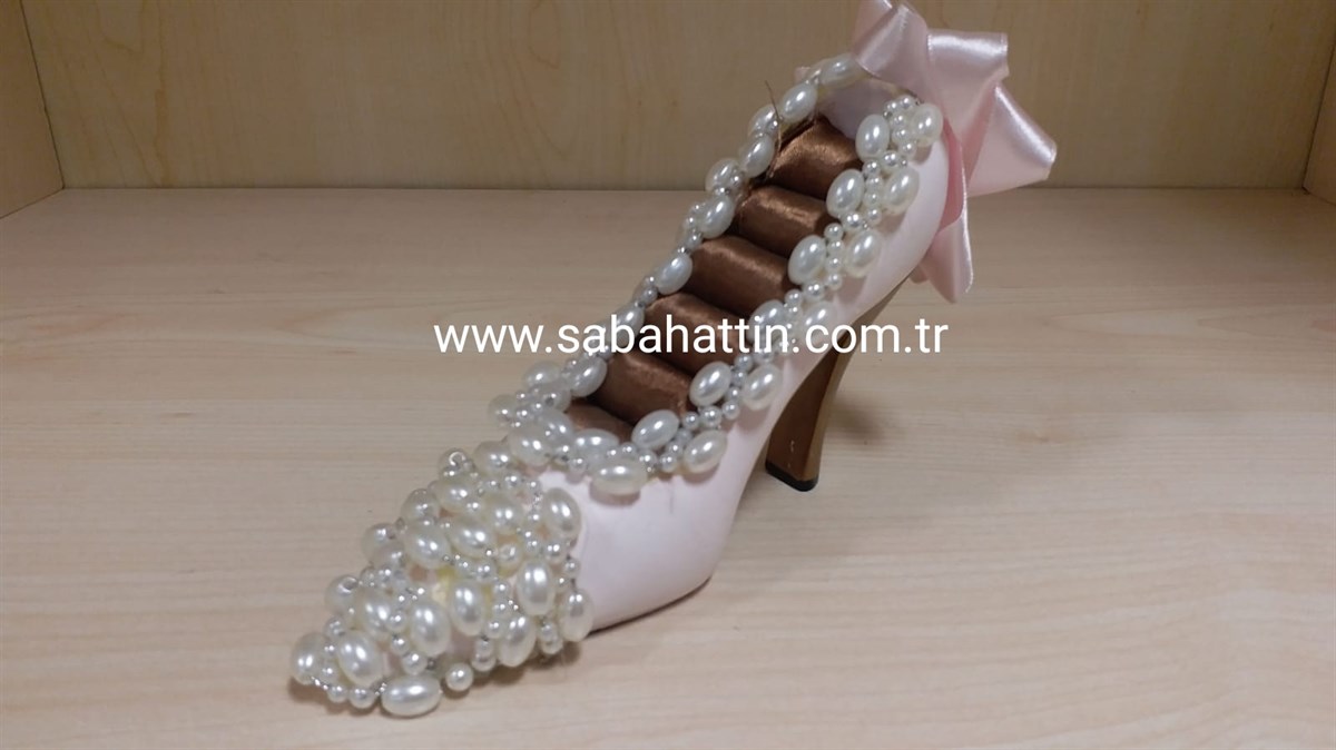 AYAKKABI TAKI ASKISI , SHOES JEWELRY DISPLAY