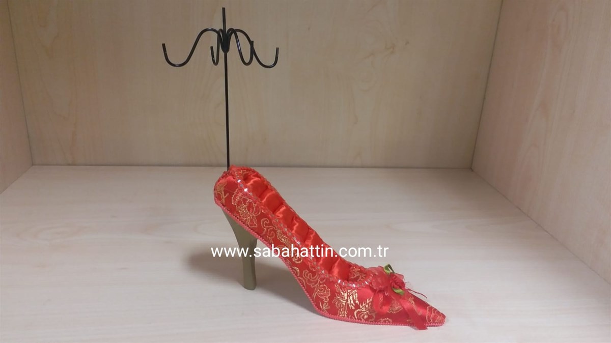 AYAKKABI TAKI ASKISI , SHOES JEWELRY DISPLAY