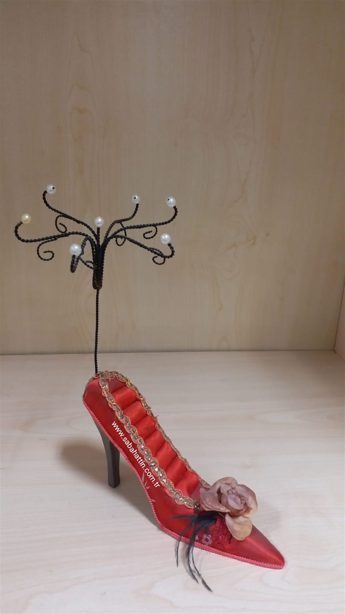 AYAKKABI TAKI ASKISI , SHOES JEWELRY DISPLAY