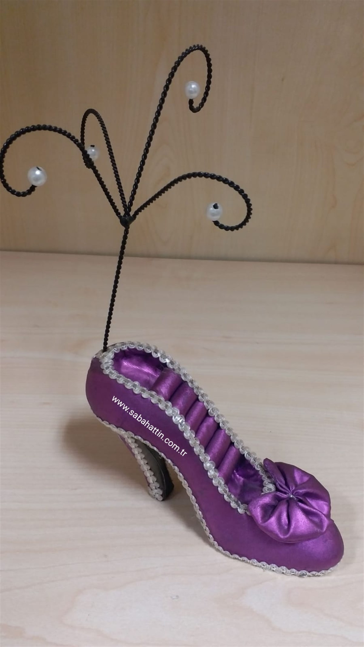 AYAKKABI TAKI ASKISI , SHOES JEWELRY DISPLAY