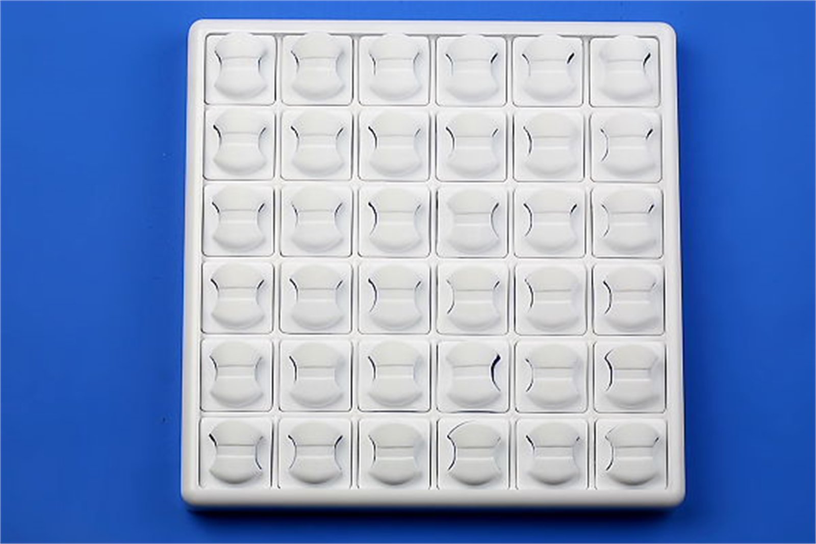 36'Lİ PLASTİK YÜZÜK TABLASI , 36 PCS PLASTIC RING TRAY FOR JEWELRY