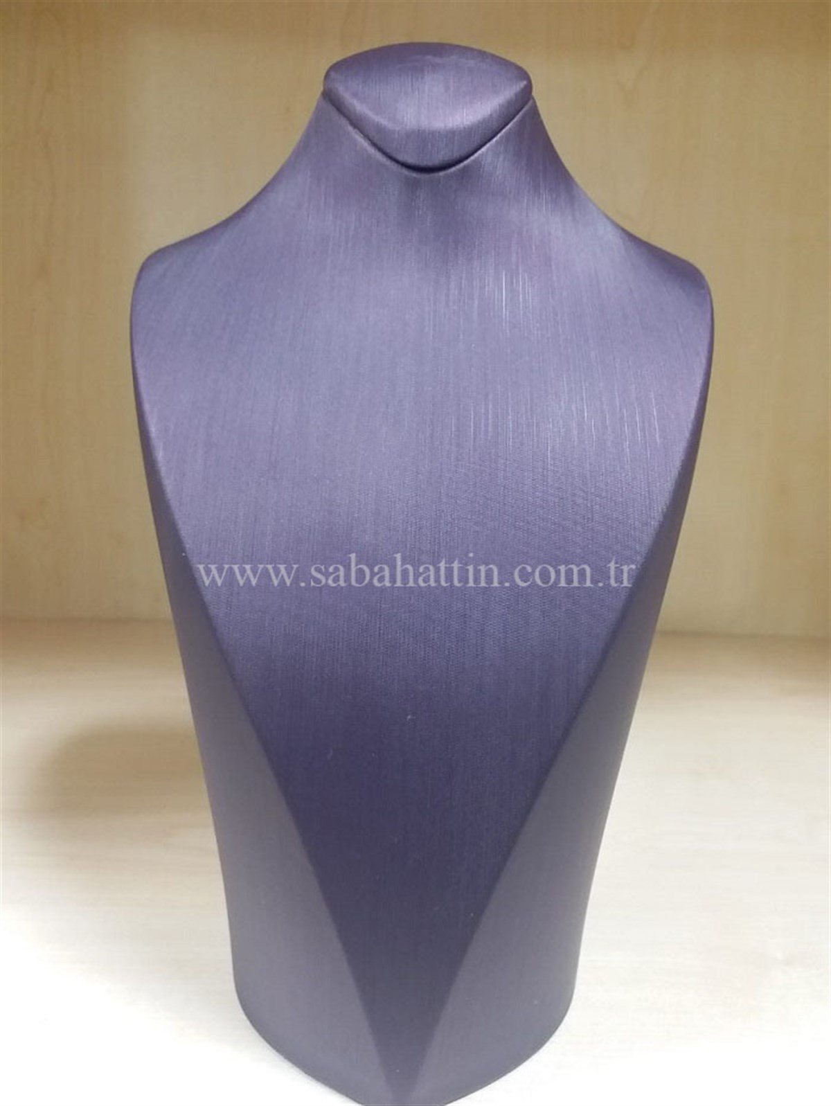 DERİ VE KADİFE KOLYE BOYUNLUK , LEATHER  AND VELVET  NECKLACE JEWELRY DISPLAYS