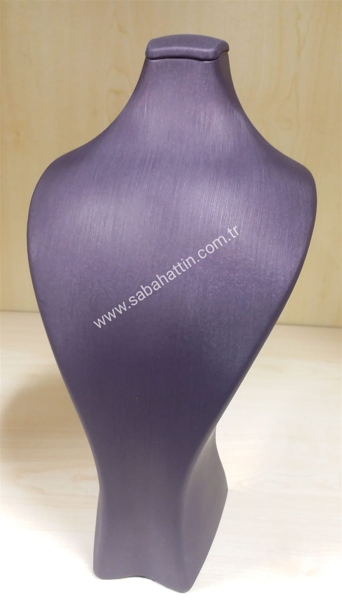 DERİ VE KADİFE KOLYE BOYUNLUK , LEATHER  AND VELVET  NECKLACE JEWELRY DISPLAYS