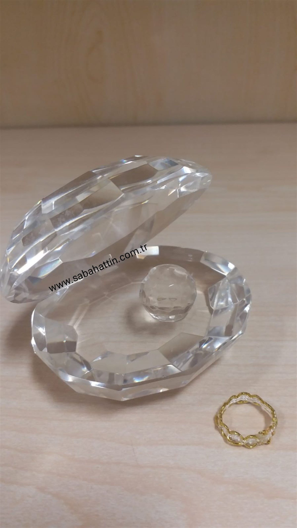 İSTİRİDYE KRİSTAL GÖRÜNÜMLÜ CAM TAŞ , SHELL JEWELRY DISPLAY 
