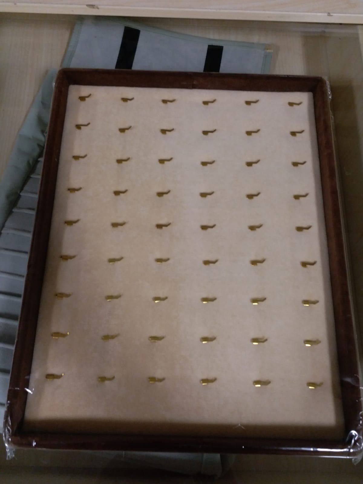 KADİFE & SÜET - KOLYE TABLASI & VELVET - SUEDE NECKLACE TRAY 