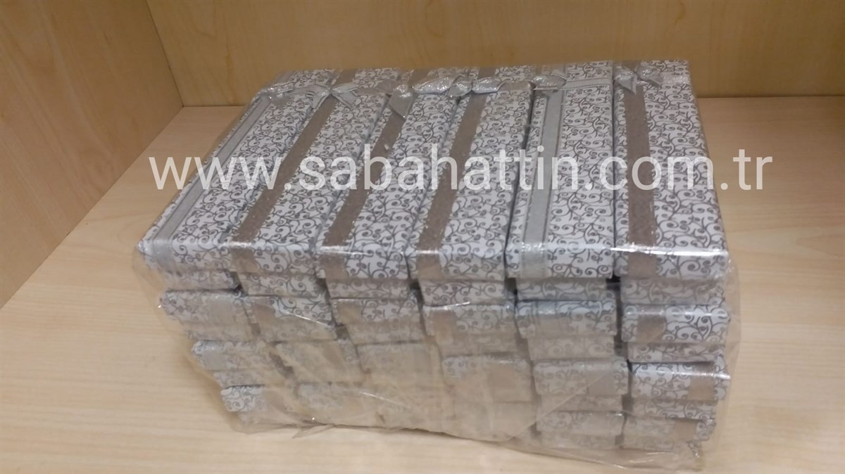 KARTON FİYONKLU KISA BİLEKLİK KUTUSU, KARTON FİYONKLU ÇOCUK BİLEKLİĞİ, PAPER SMALL BRACELET BOX , PAPER CHILD BRACELET BOX