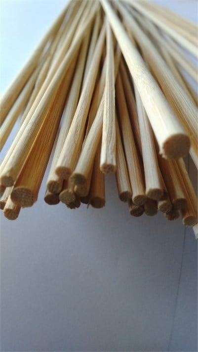BAMBU İNCE ÇUBUK 2,50 mm boy: 150 cm (1 KG = 135 ADET TAKRİBİ)