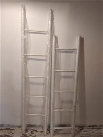 BAMBU MERDİVEN 37*150 CM BEYAZ KÜÇÜK BOY