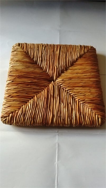 KARE SANDALYE TABURE KASNAK 30*30 CM