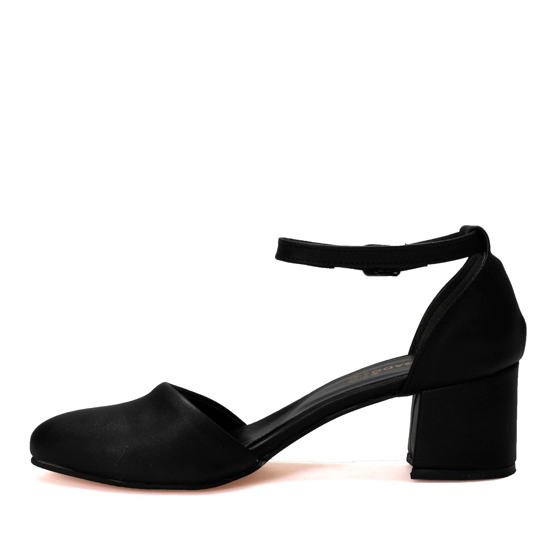 Arega Karnıyarık Siyah Kısa Topuk Kadın Ayakkabı