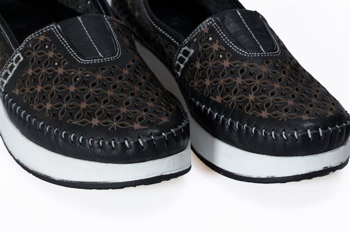 Missmamma Lazer Kesim Siyah Deri Comfort Ayakkabı