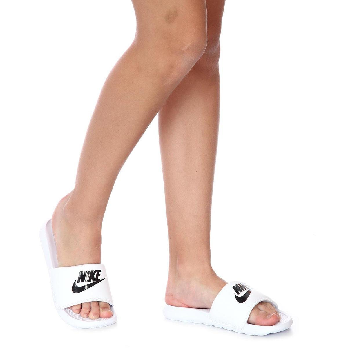 Nike CN9677-100 Victori One Slide Kadın Terlik 