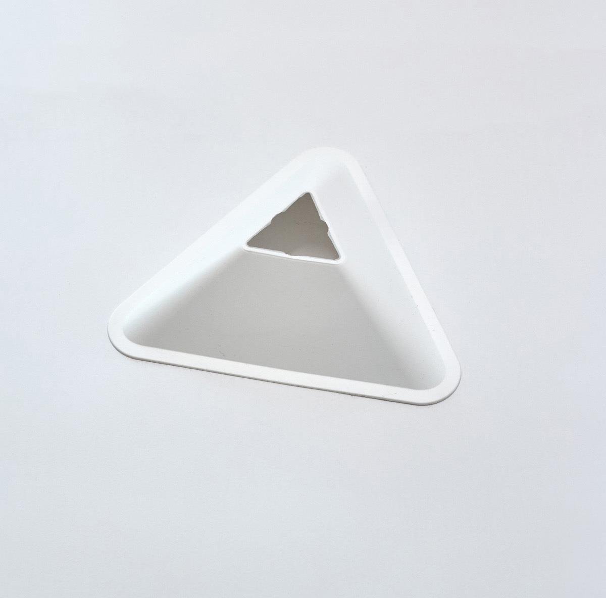 Seftil Antrenman Çanağı Üçgen Y:5 cm Ç:16 cm