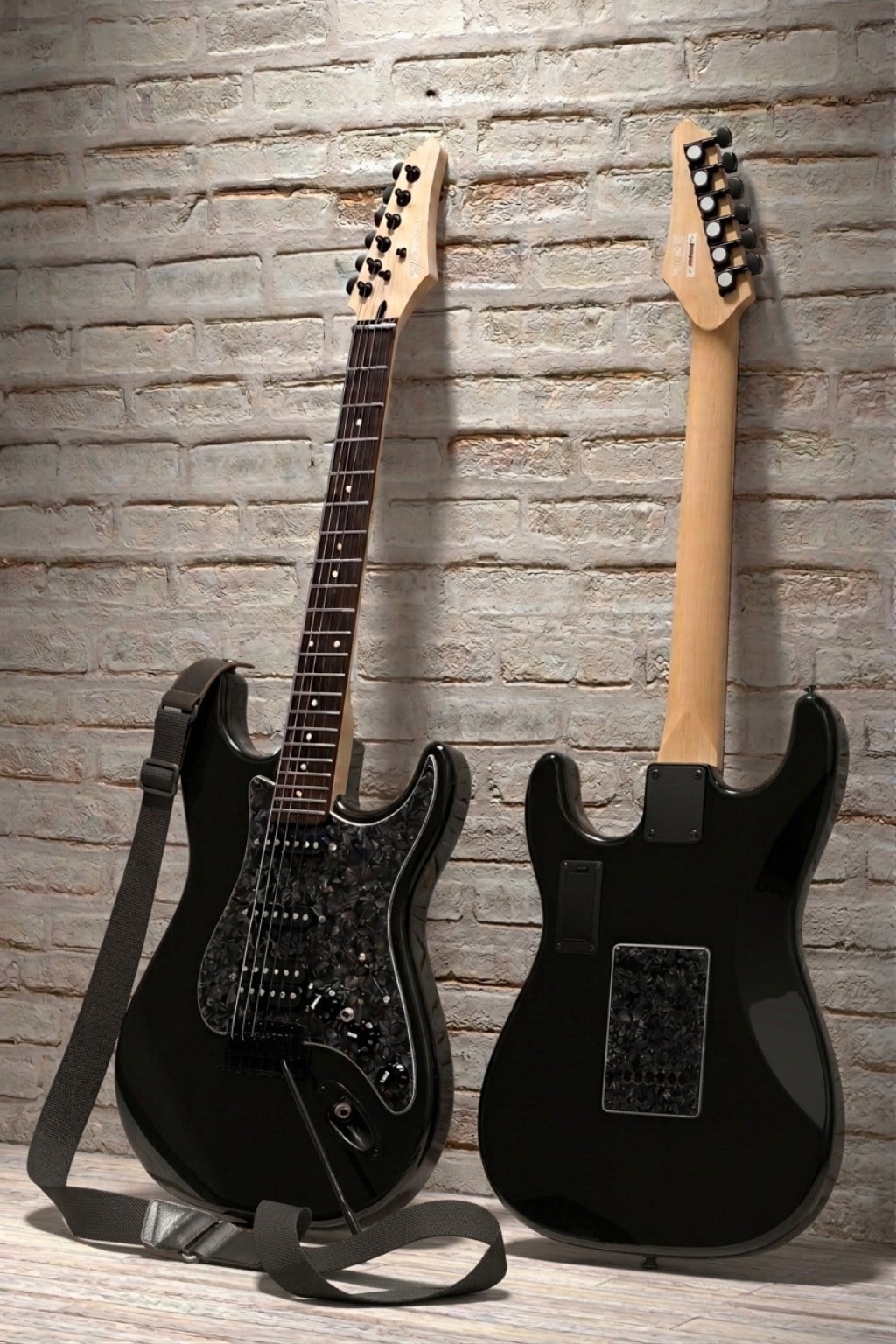 Torres STD-20BKP Elektro Gitar Seti DSP Efektli 25W Bluetooth Amfili Full Paket Siyah