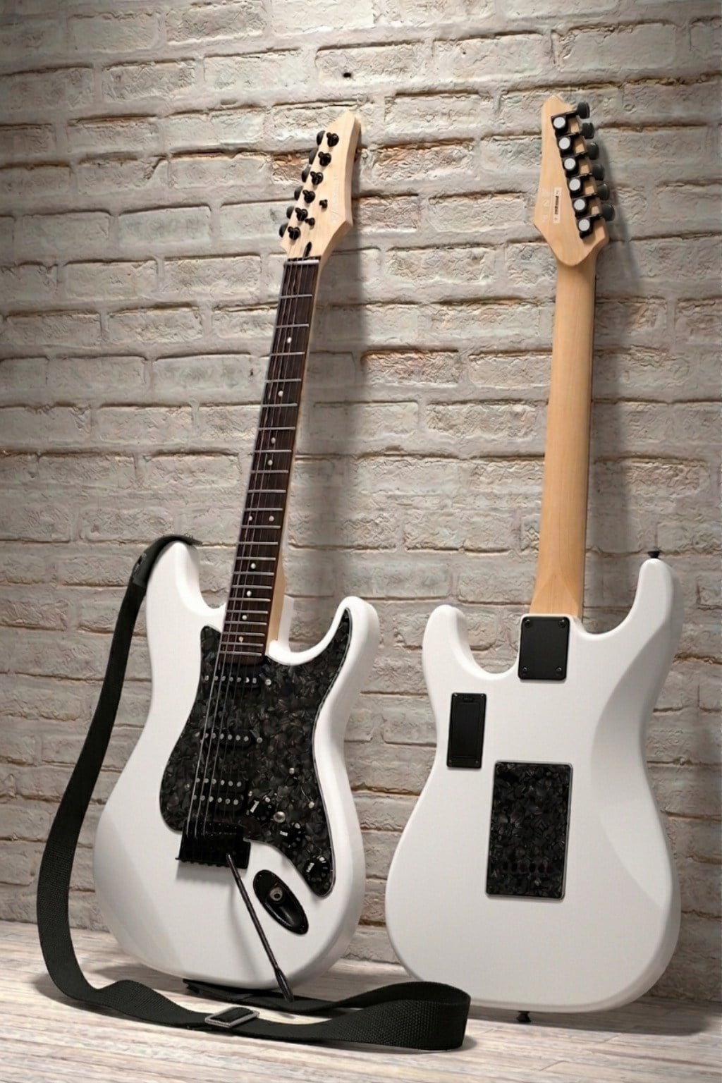 Torres STD-20WHP Elektro Gitar Seti DSP Efektli 25W Bluetooth Amfili Full Paket Beyaz