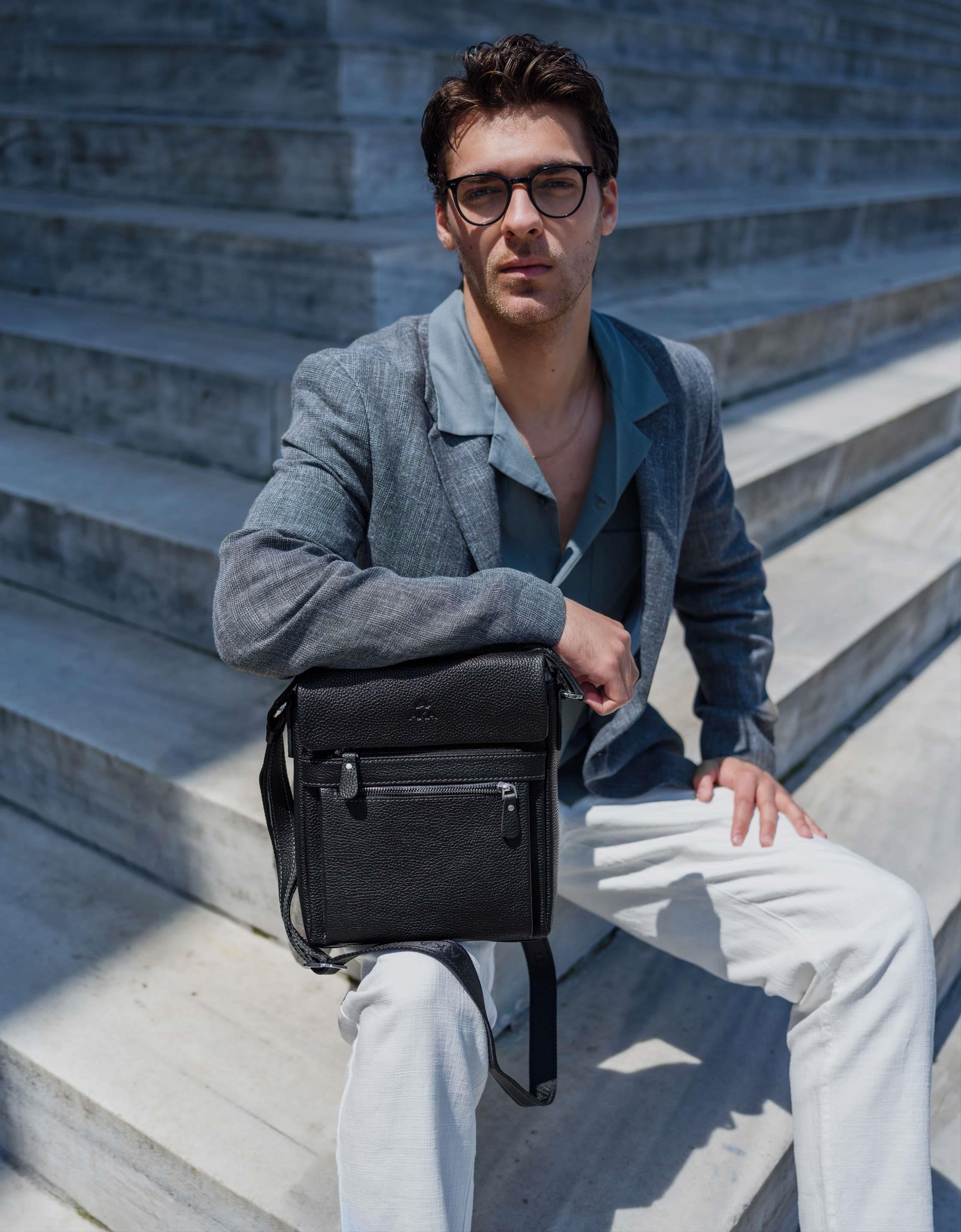 Aka Deri SiyahOmuzdan Askılı Çanta 323 2