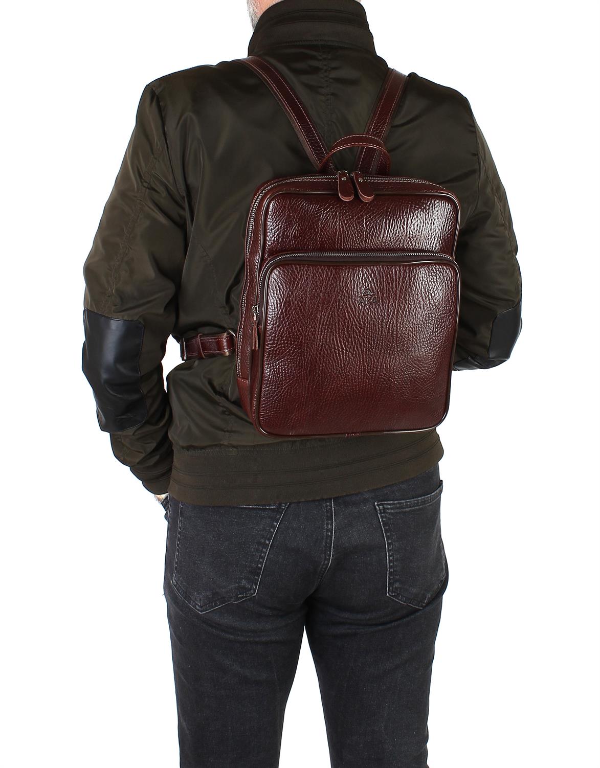 Orta Boy Kahverengi Deri Sırt Çantası 906