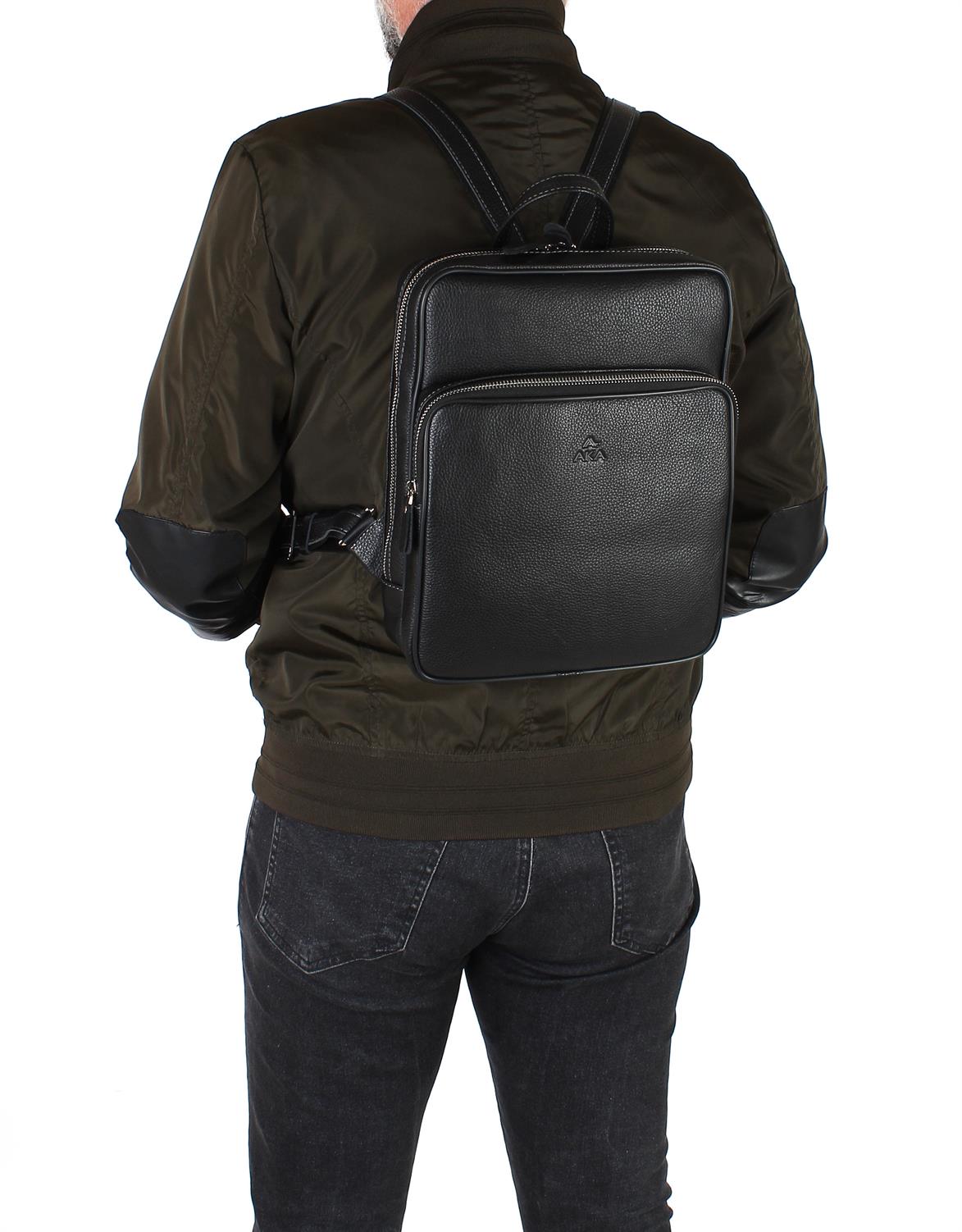 Orta Boy Siyah Deri Sırt Çantası 906