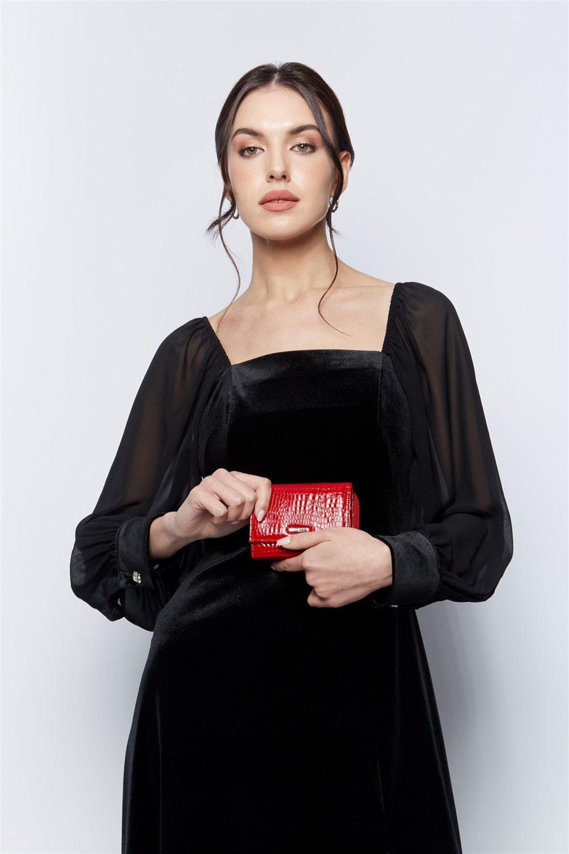 Parlak Kırmızı Hakiki Deri Kadın Cüzdanı (467-42)