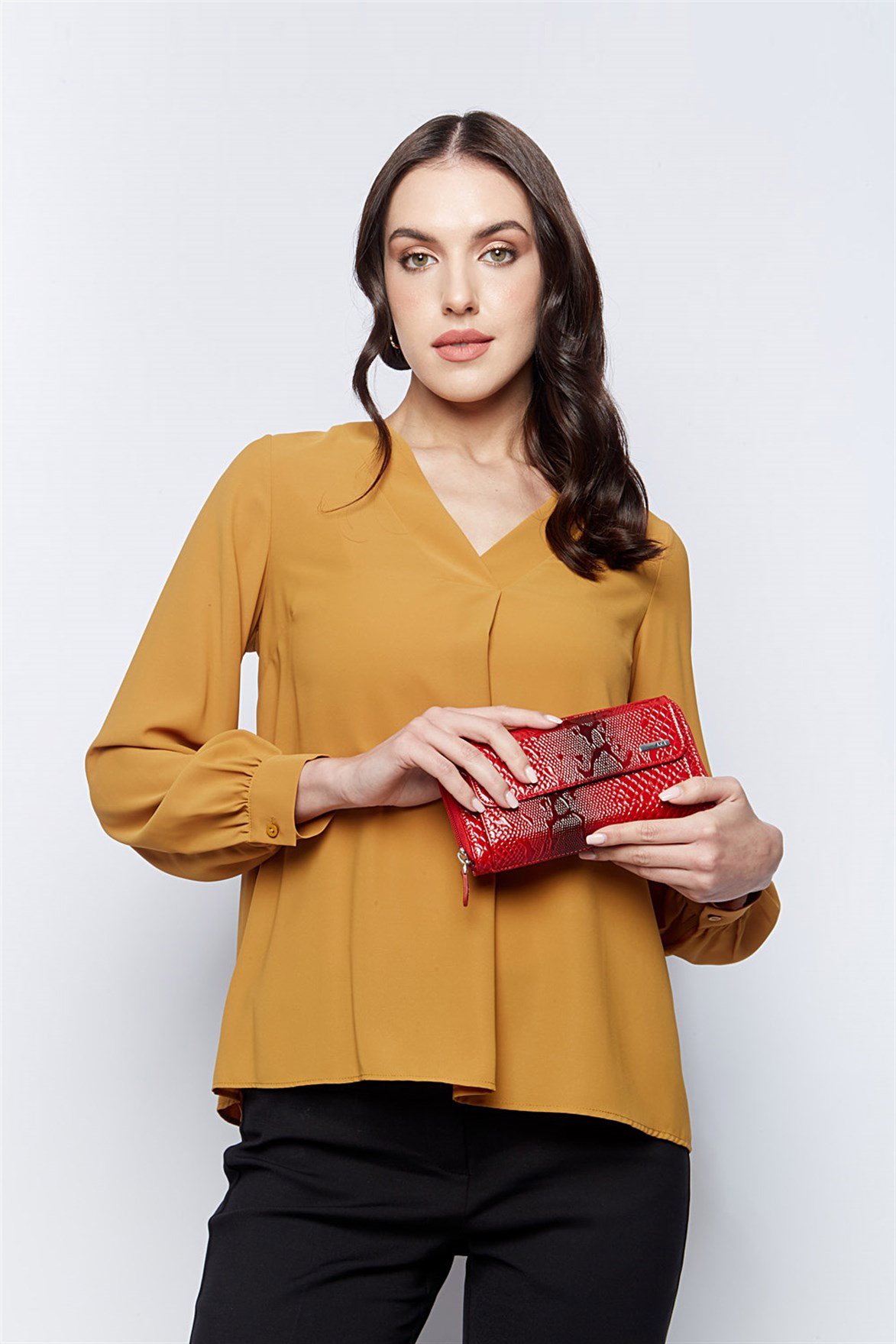 Rugan Yılan Kırmızı Deri Kadın Cüzdanı (429-71)