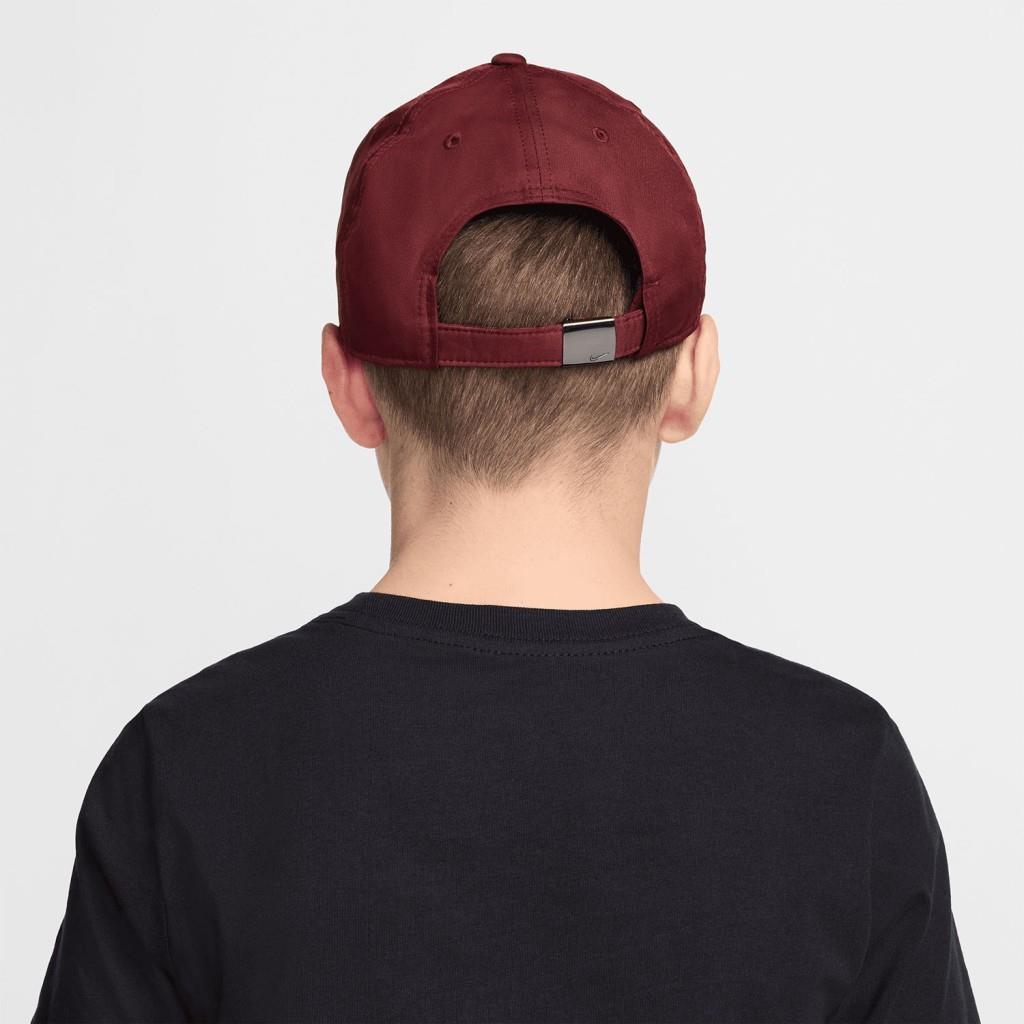 Nike Dri-FIT Club Metal Swoosh Çocuk Şapkası (Bordo) FB5064-619
