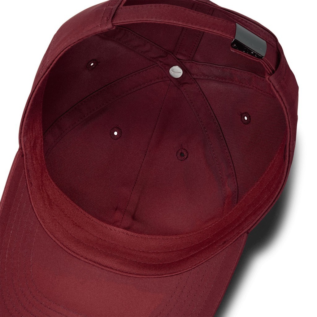 Nike Dri-FIT Club Metal Swoosh Çocuk Şapkası (Bordo) FB5064-619