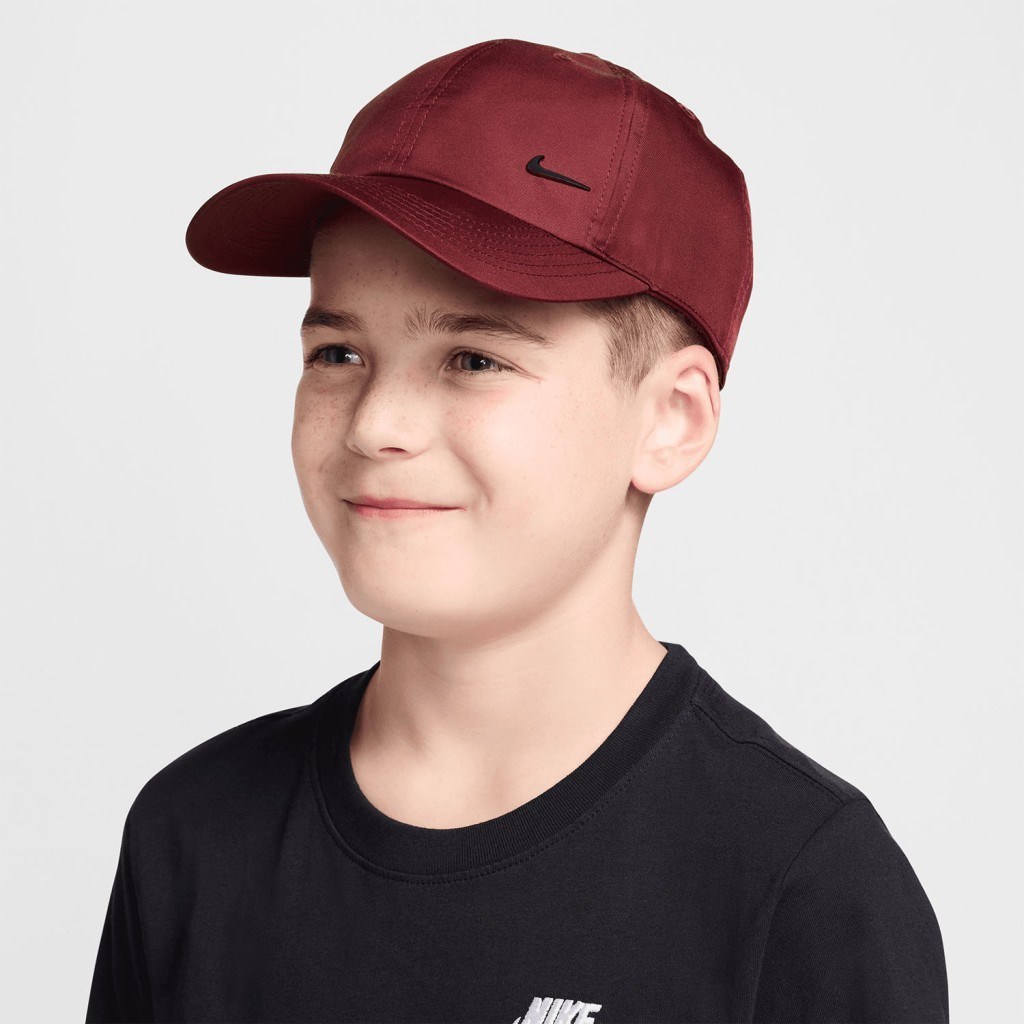 Nike Dri-FIT Club Metal Swoosh Çocuk Şapkası (Bordo) FB5064-619