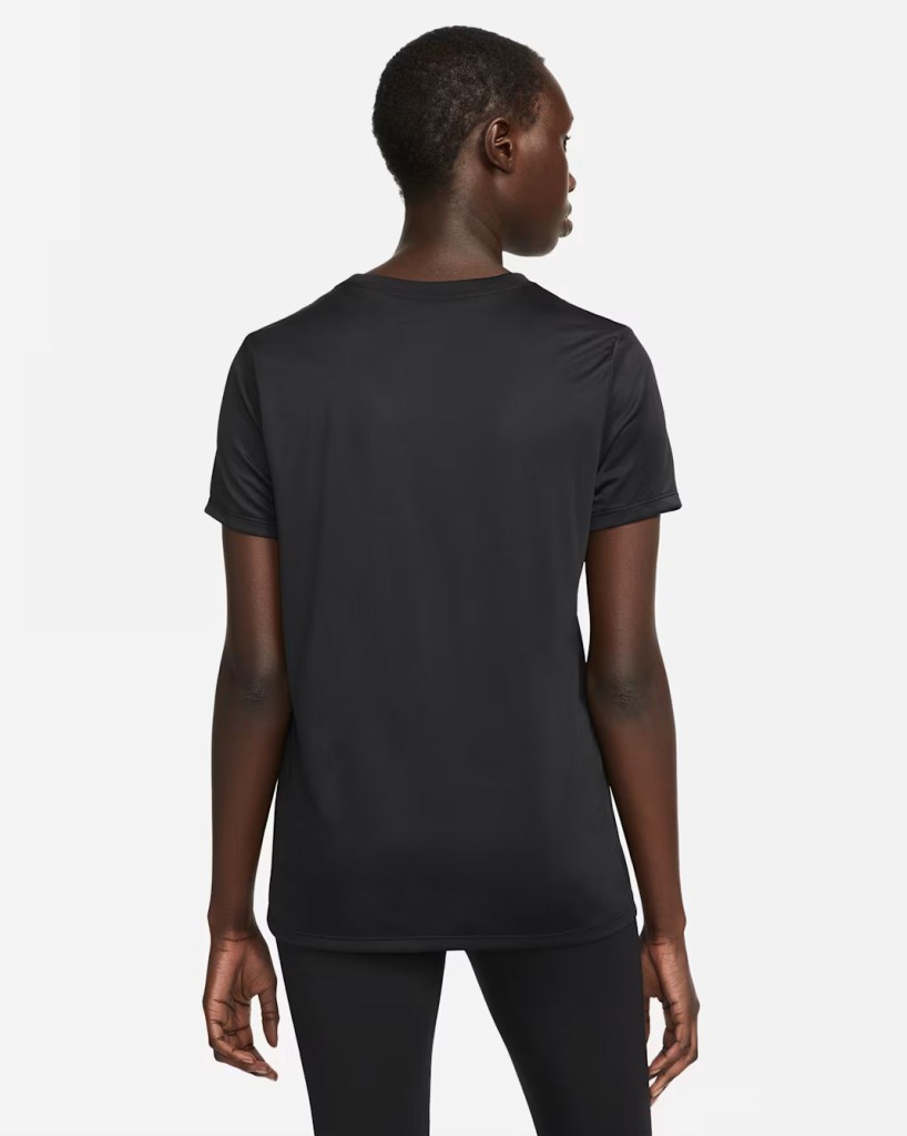 Nike Dri-FIT Kadın Klasik Fit Tişört - Siyah DX0687-010