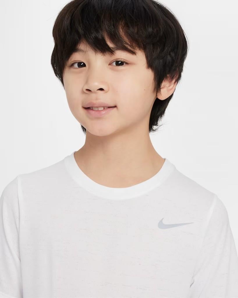 Nike Dri-FIT Miler DD3055-100 Büyük Çocuk (Erkek) Tişört - Beyaz