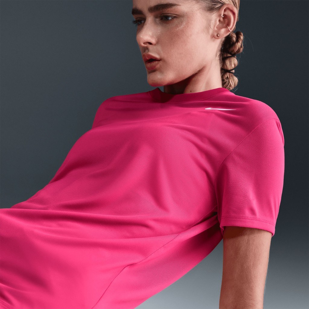 Nike DX0687-666 Dri-FIT Kadın Spor T-Shirt - Pembe