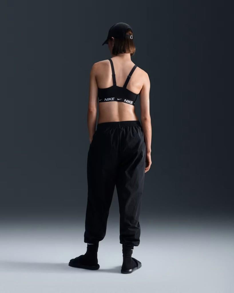 Nike FD1065-011 Indy Orta Destekli Pedli Ayarlanabilir Kadın Spor Sütyeni - Siyah