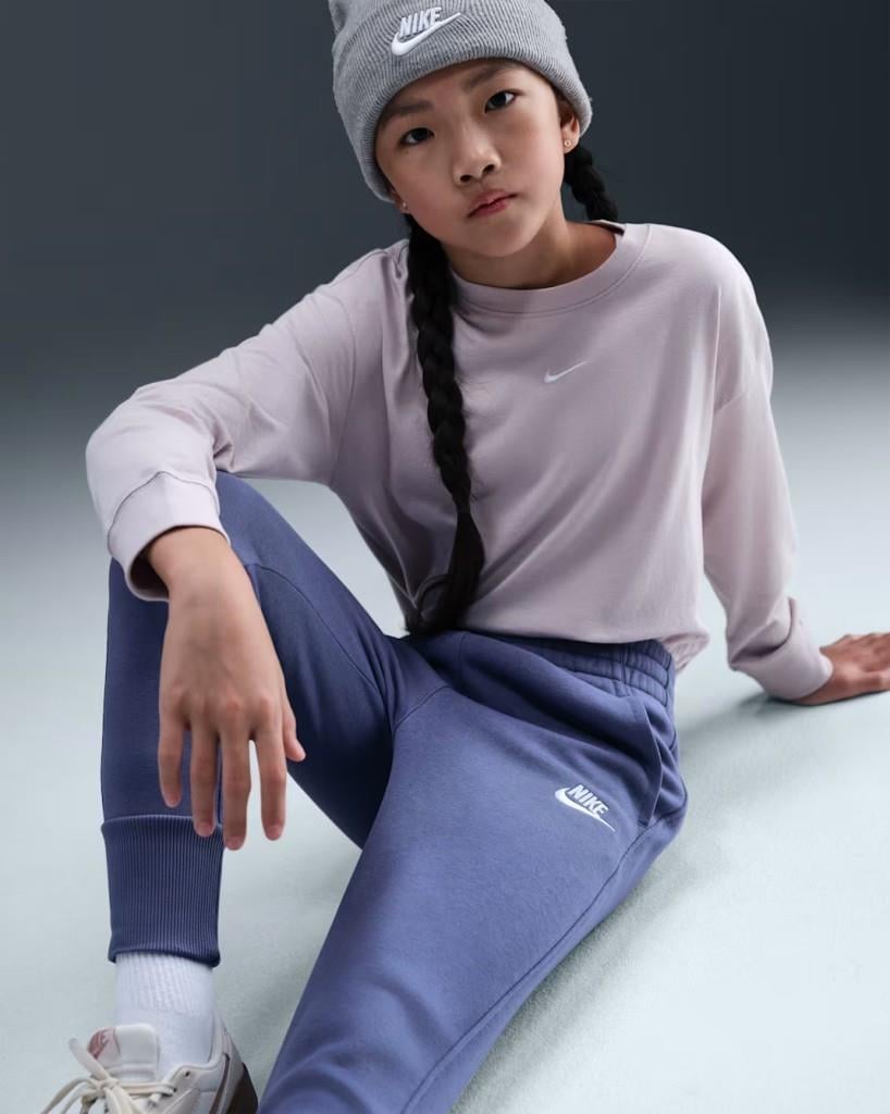 Nike FD2921-499 Sportswear Club Fleece Büyük Kız Çocuk Yüksek Belli Dar Kesim Pantolon - Lila