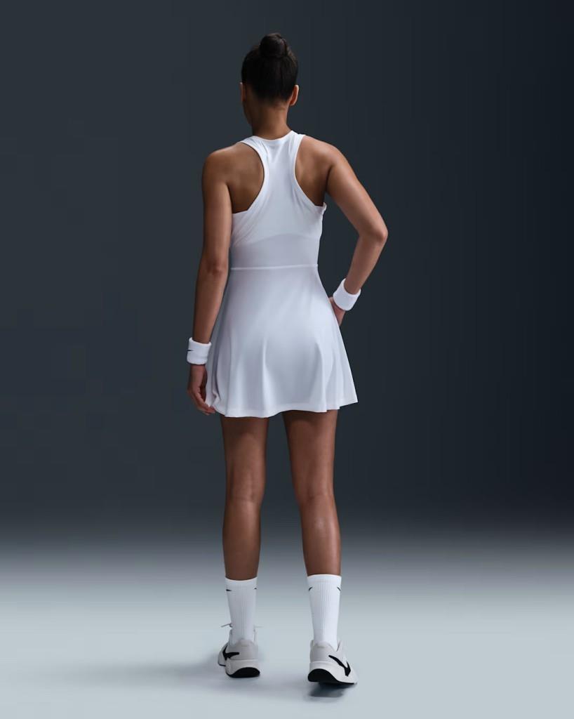 Nike FQ1780-100 Victory Dri-FIT Kadın Tenis Elbisesi - Beyaz