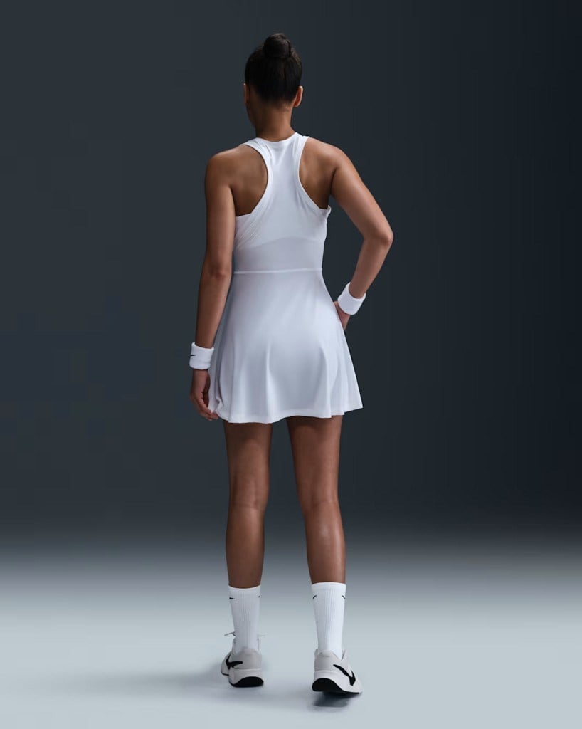 Nike FQ1780-100 Victory Dri-FIT Kadın Tenis Elbisesi - Beyaz