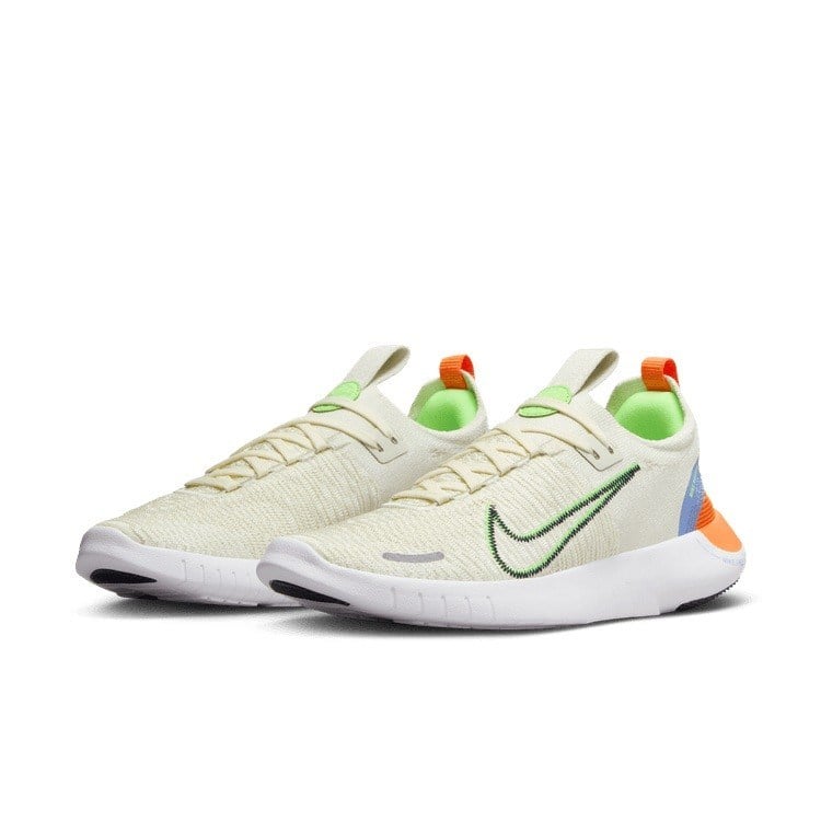 Nike Free Run Flyknit Next Nature Kadın Yol Koşu Ayakkabısı DX6482-003