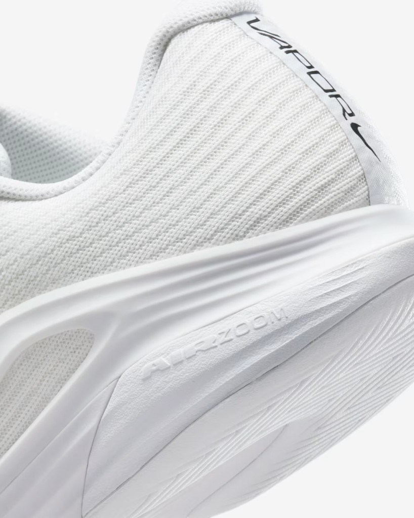 Nike FV5552-101 Vapor 12 Sert Kort Erkek Tenis Ayakkabısı - Beyaz