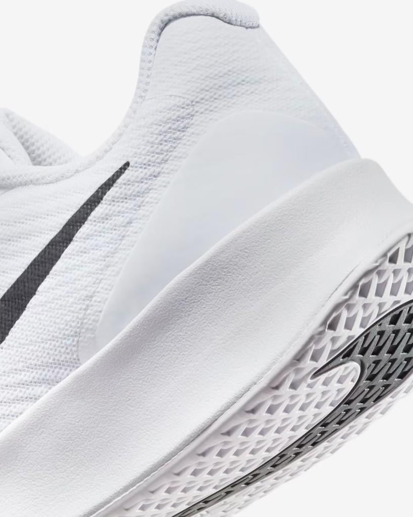 Nike FZ2156-101 Vapor Lite 3 Sert Kort Kadın Tenis Ayakkabısı - Beyaz