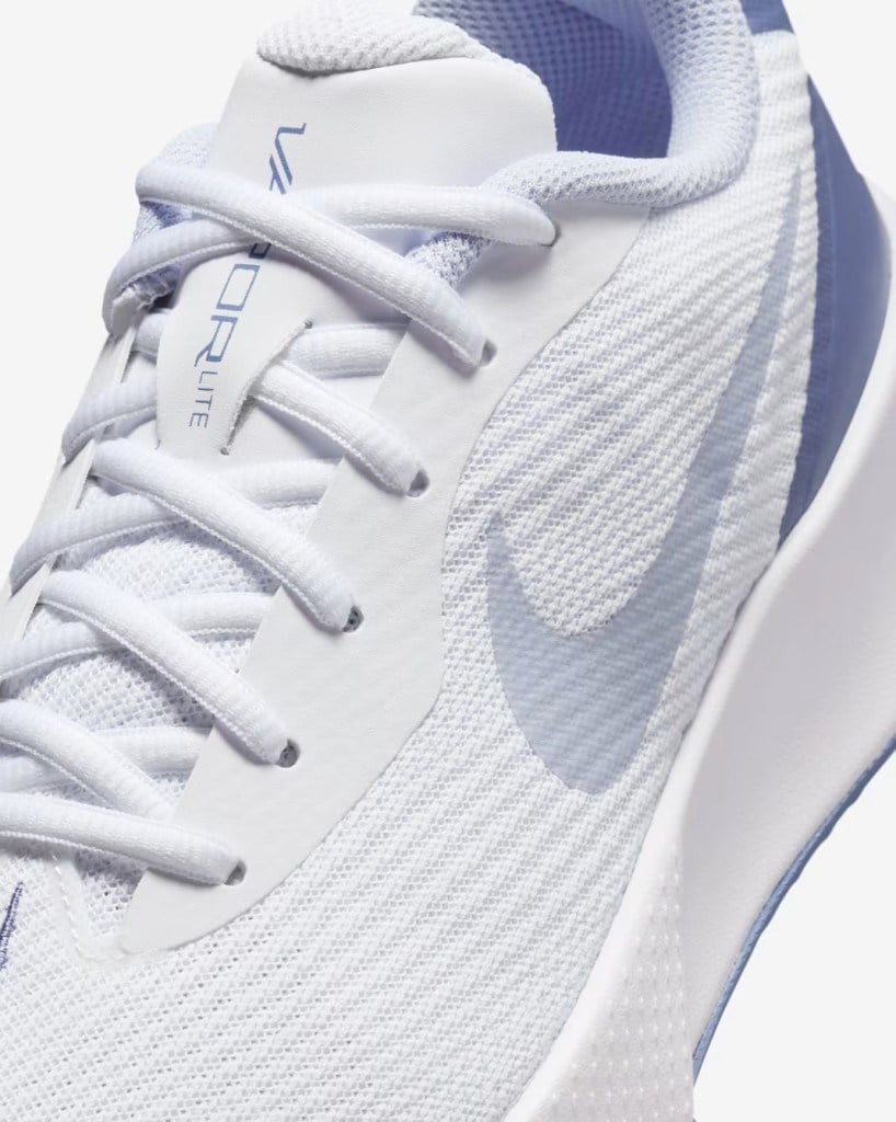 Nike FZ2156-102 Vapor Lite 3 Sert Kort Kadın Tenis Ayakkabısı - Beyaz