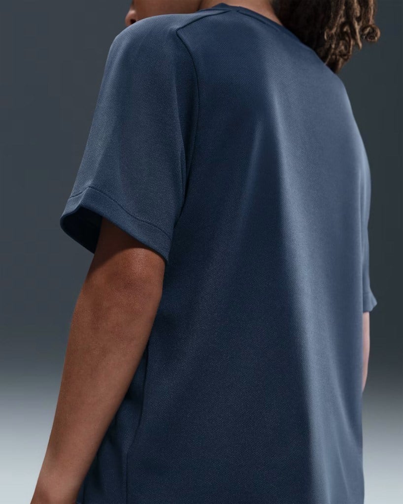 Nike HF8100-410 Dri-FIT Çocuk Kısa Kollu Tişört - Lacivert