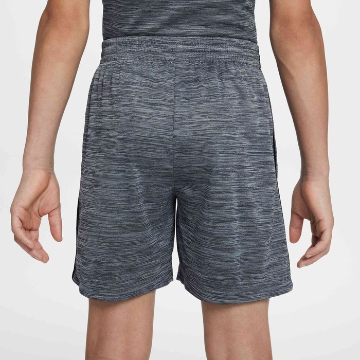 Nike HF9006-011 Dri-FIT Genç Çocuk (Erkek) Şortu - Gri