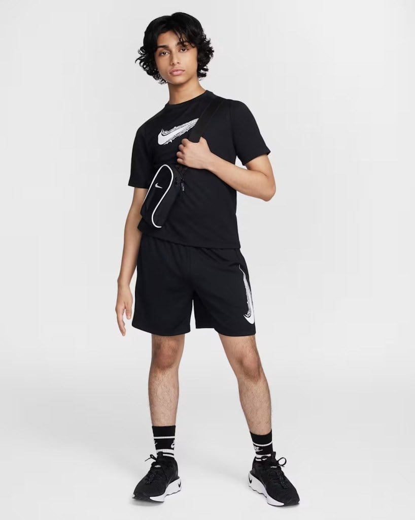 Nike HF9121-010 Dri-FIT Genç Çocuk (Erkek) Şortu - Siyah