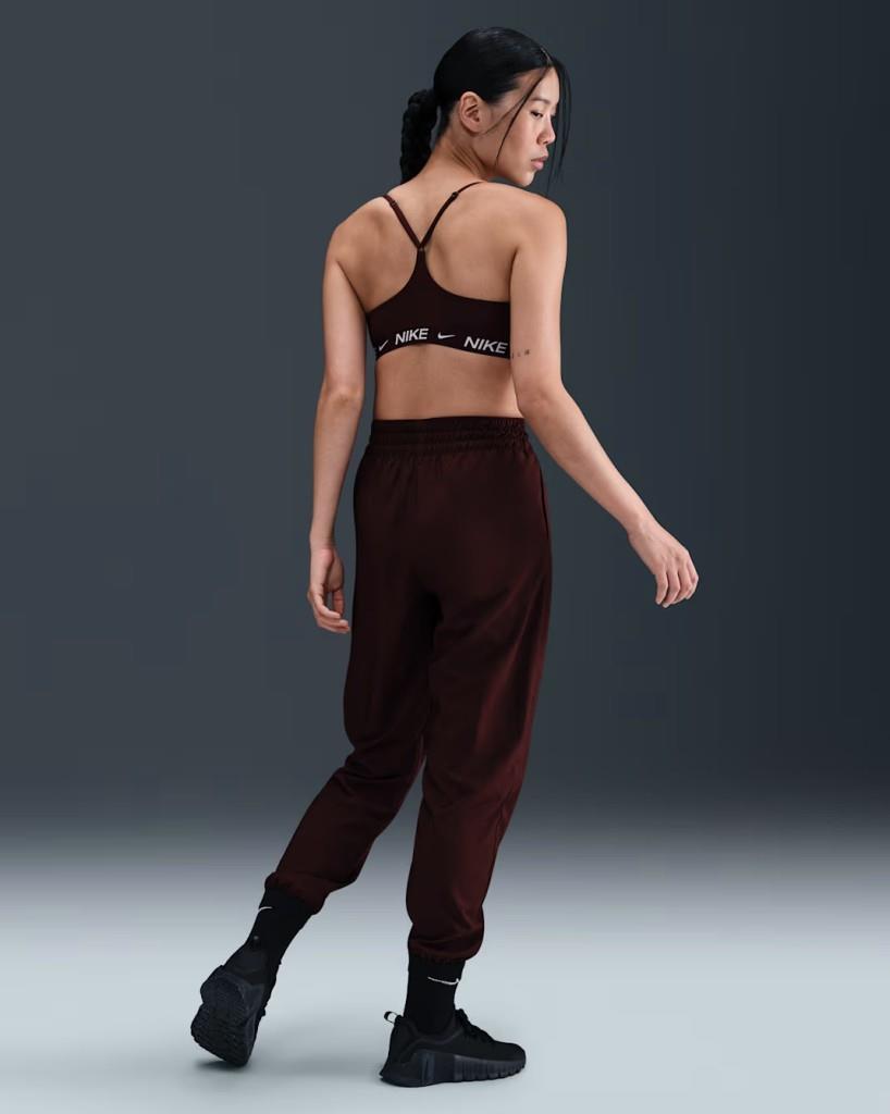 Nike Indy FD1062-653 Hafif Destekli Pedli Ayarlanabilir Kadın Spor Sütyeni - Bordo