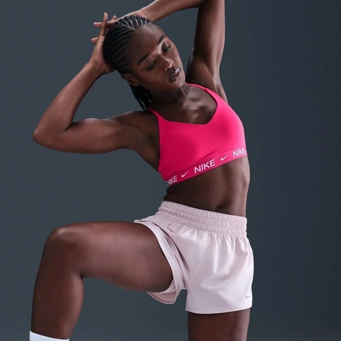 Nike Indy FD1062-666 Hafif Destekli Pedli Ayarlanabilir Kadın Spor Sütyeni - Pembe