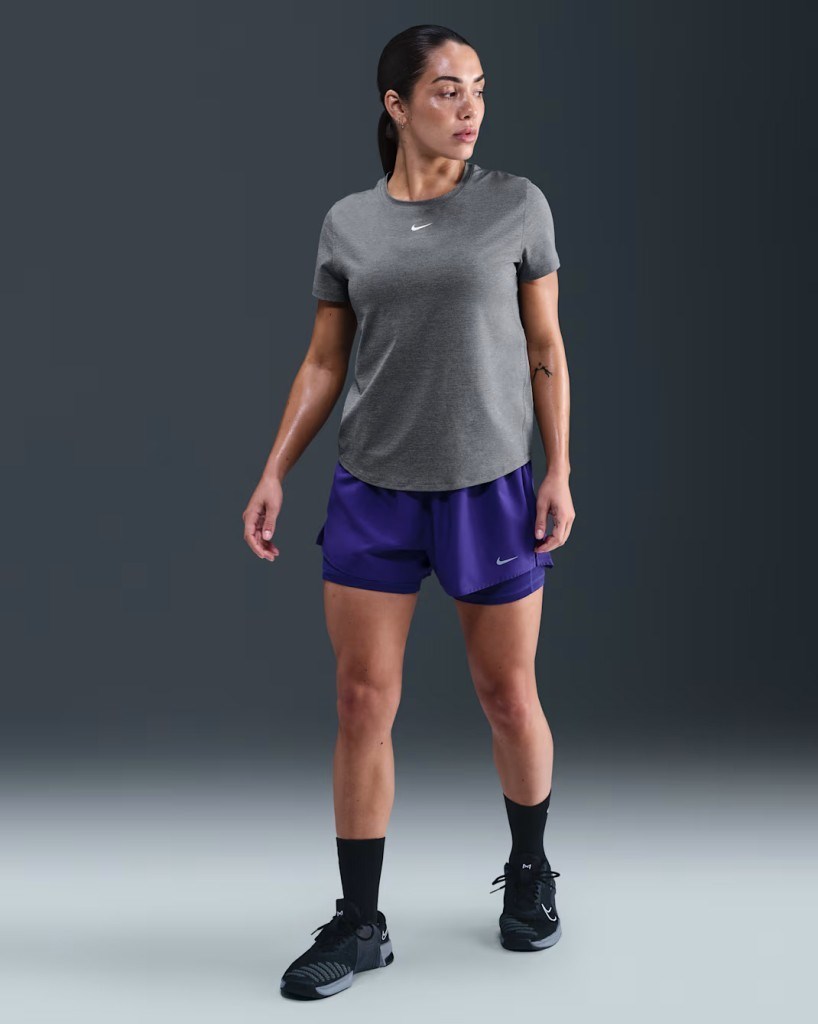 Nike One Classic IB9408-084 Dri-FIT Kısa Kollu Kadın Tişört- Gri