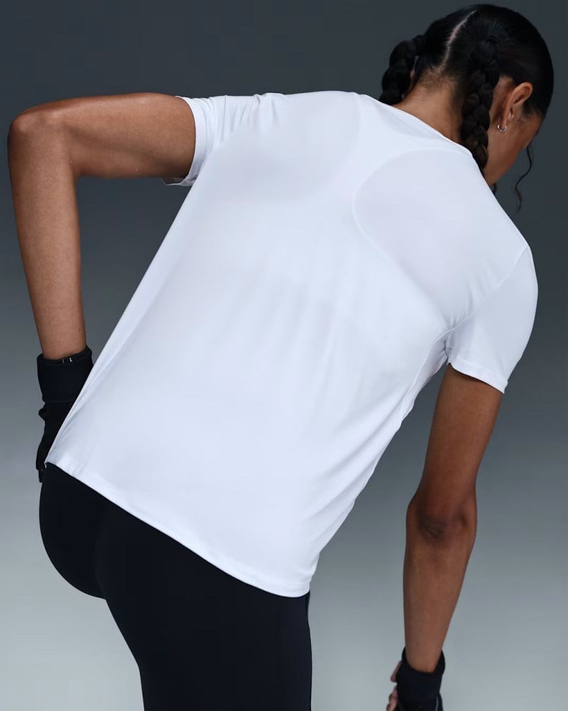 Nike One Classic IB9408-100 Dri-FIT Kısa Kollu Kadın Tişört - Beyaz