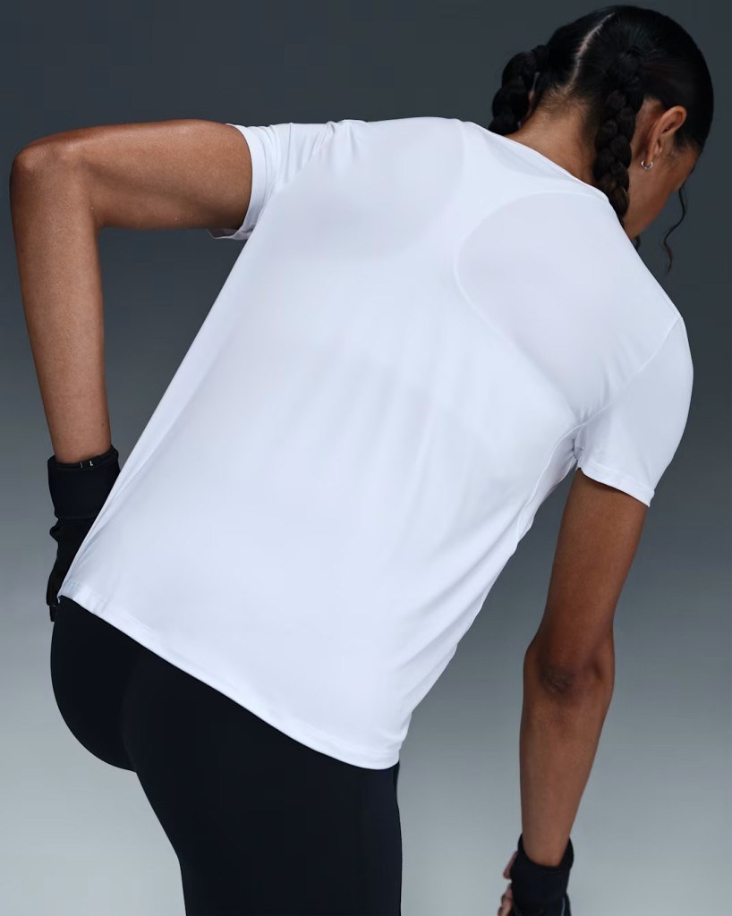 Nike One Classic IB9408-100 Dri-FIT Kısa Kollu Kadın Tişört - Beyaz