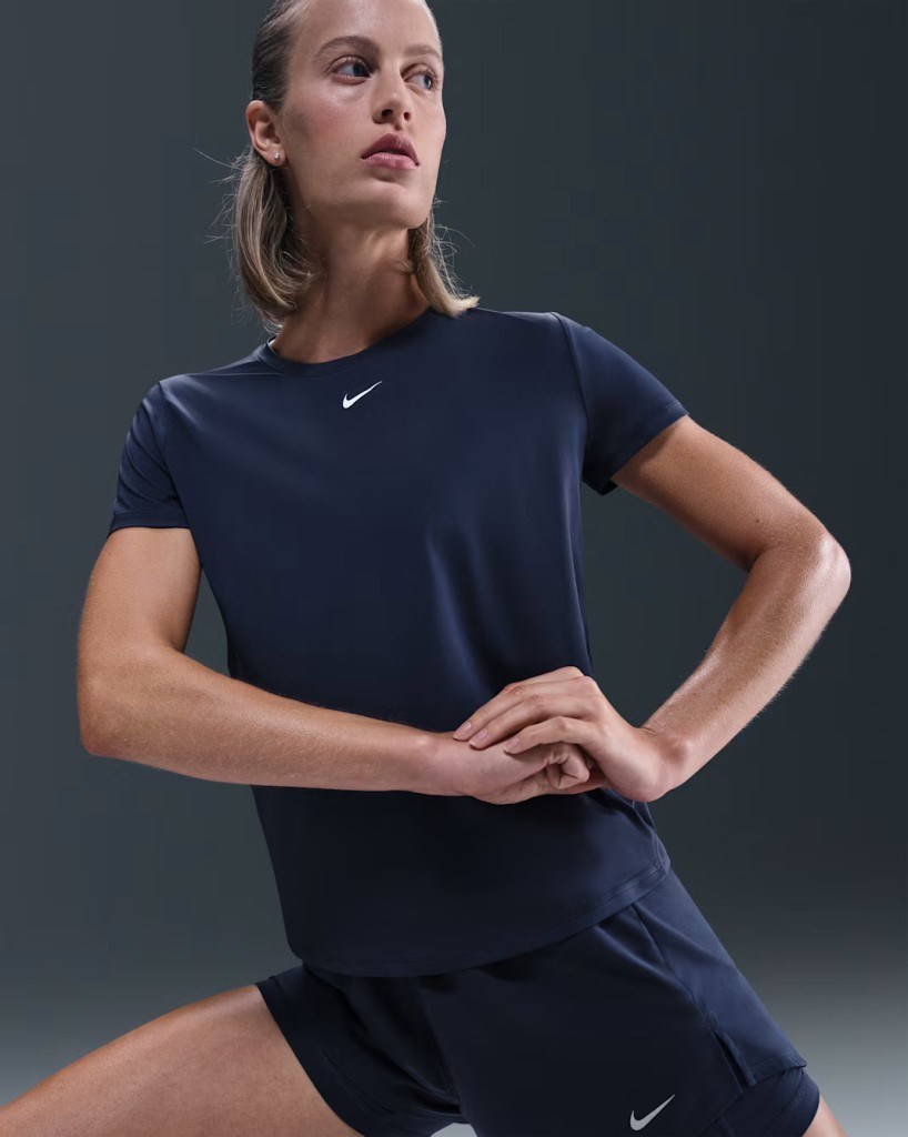 Nike One Classic IB9408-410 Dri-FIT Kısa Kollu Kadın Tişört - Lacivert