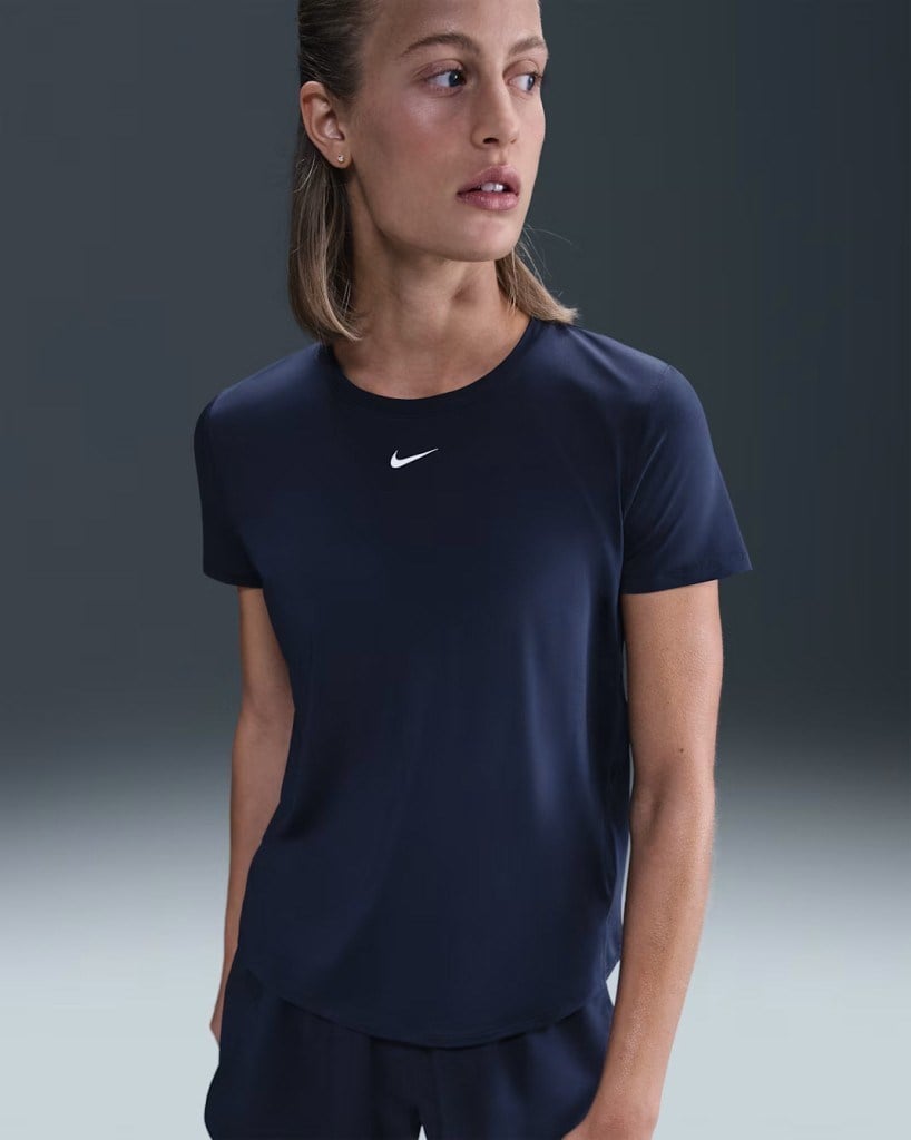 Nike One Classic IB9408-410 Dri-FIT Kısa Kollu Kadın Tişört - Lacivert