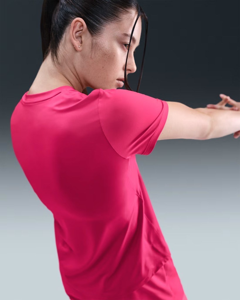 Nike One Classic IB9408-666 Dri-FIT Kısa Kollu Kadın Tişört - Pembe