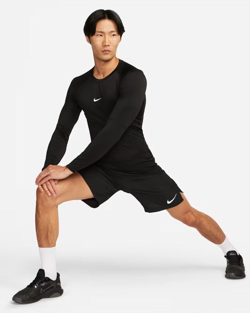 Nike Pro Dri-FIT Sıkı Kesimli Uzun Kollu Erkek Tişört - Siyah FB7919-010